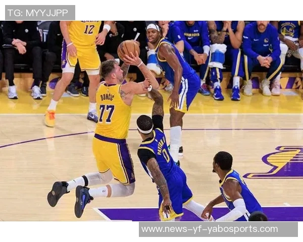 中距离命中率排行榜揭晓莺歌领衔东契奇紧随其后布克杜兰特SGA表现不俗 中距离命中率排行榜揭晓莺歌领衔东契奇紧随其后布克杜兰特SGA表现不俗