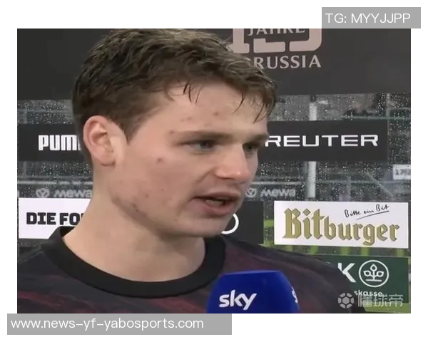 乌尔比希禁区外停球手臂碰球主裁判判罚合理反弹球不算犯规 乌尔比希禁区外停球手臂碰球主裁判判罚合理反弹球不算犯规